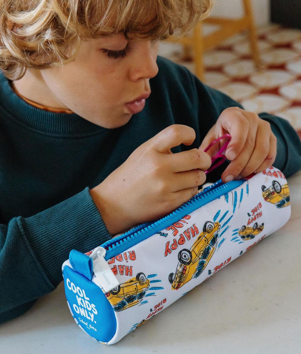 Astuccio scolastico bambino bianco con motivo automobili zip blu Hello Hossy