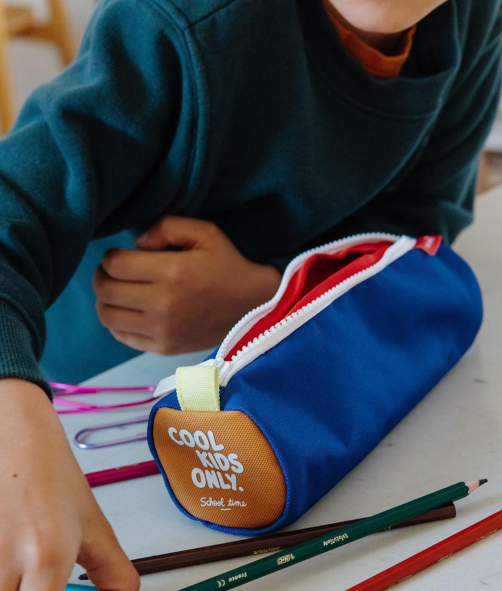 Astuccio scolastico per bambini blu, apertura con zip, scritta Cool Kids Only Hello Hossy