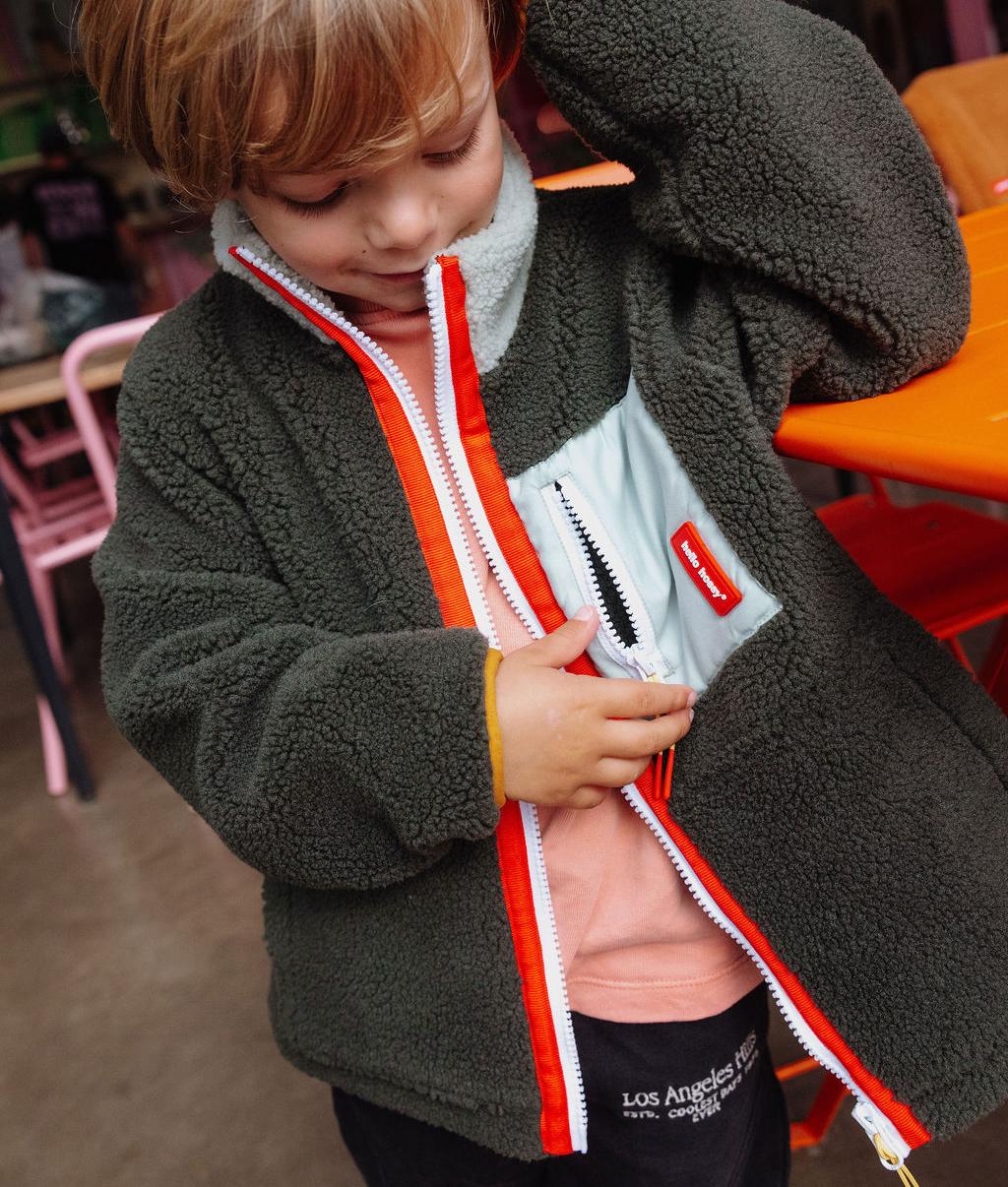 Giacca in pile verde per bambino, vista frontale Hello Hossy