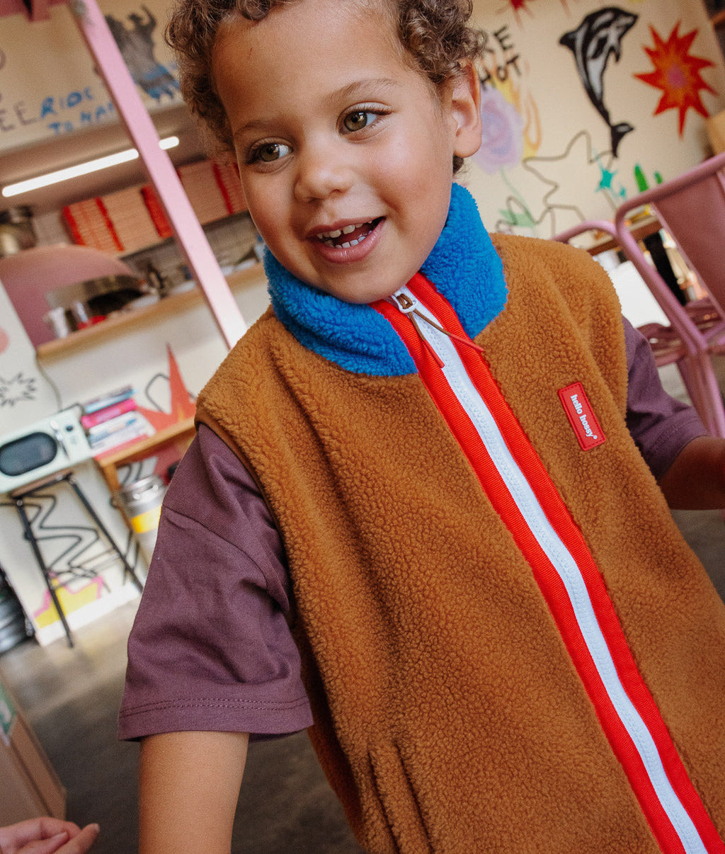 Gilet in pile bambino cammello blu collo alto zip rossa Hello Hossy