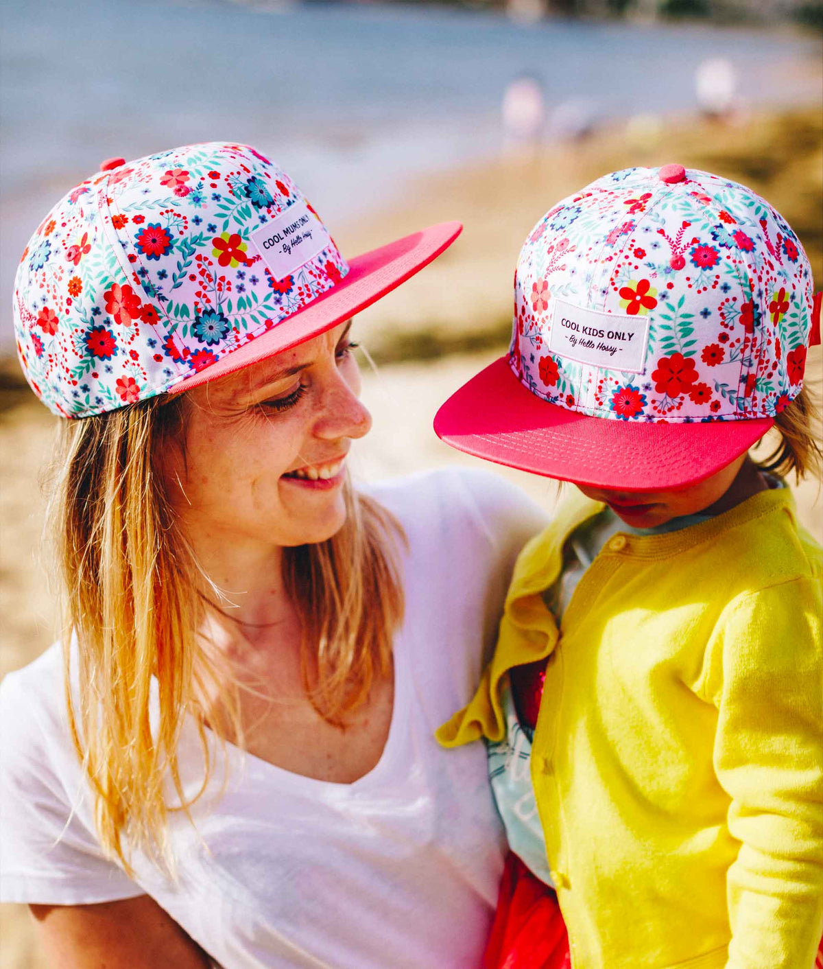 Duo mamma bambino cappellini bambino stampato fiori visiera piatta rosa Hello Hossy