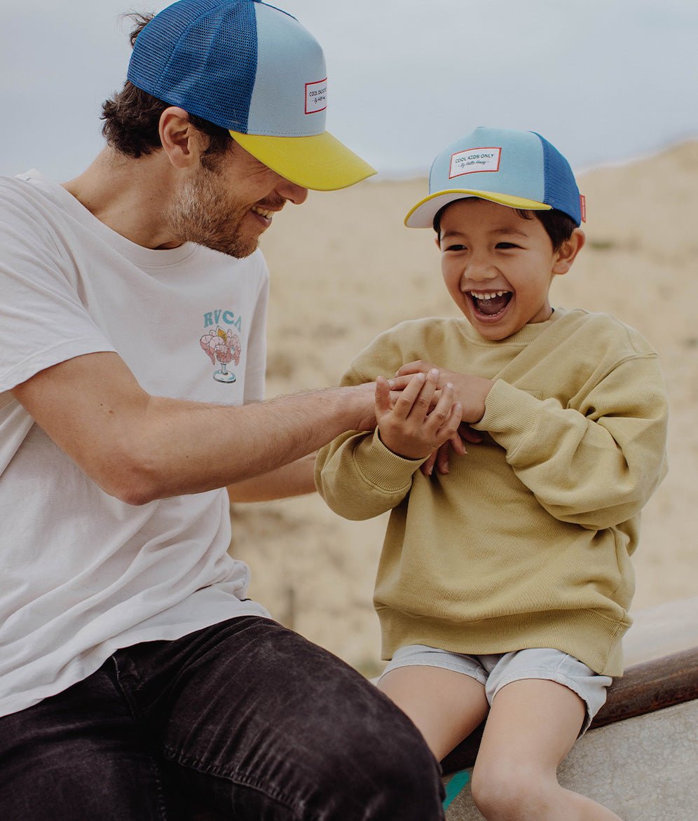 Cappellino genitori e bambini Mini Blue Lemon, stile Trucker, matchy-matchy, eco-responsabile, dai 9 mesi, Cool Kids Only!