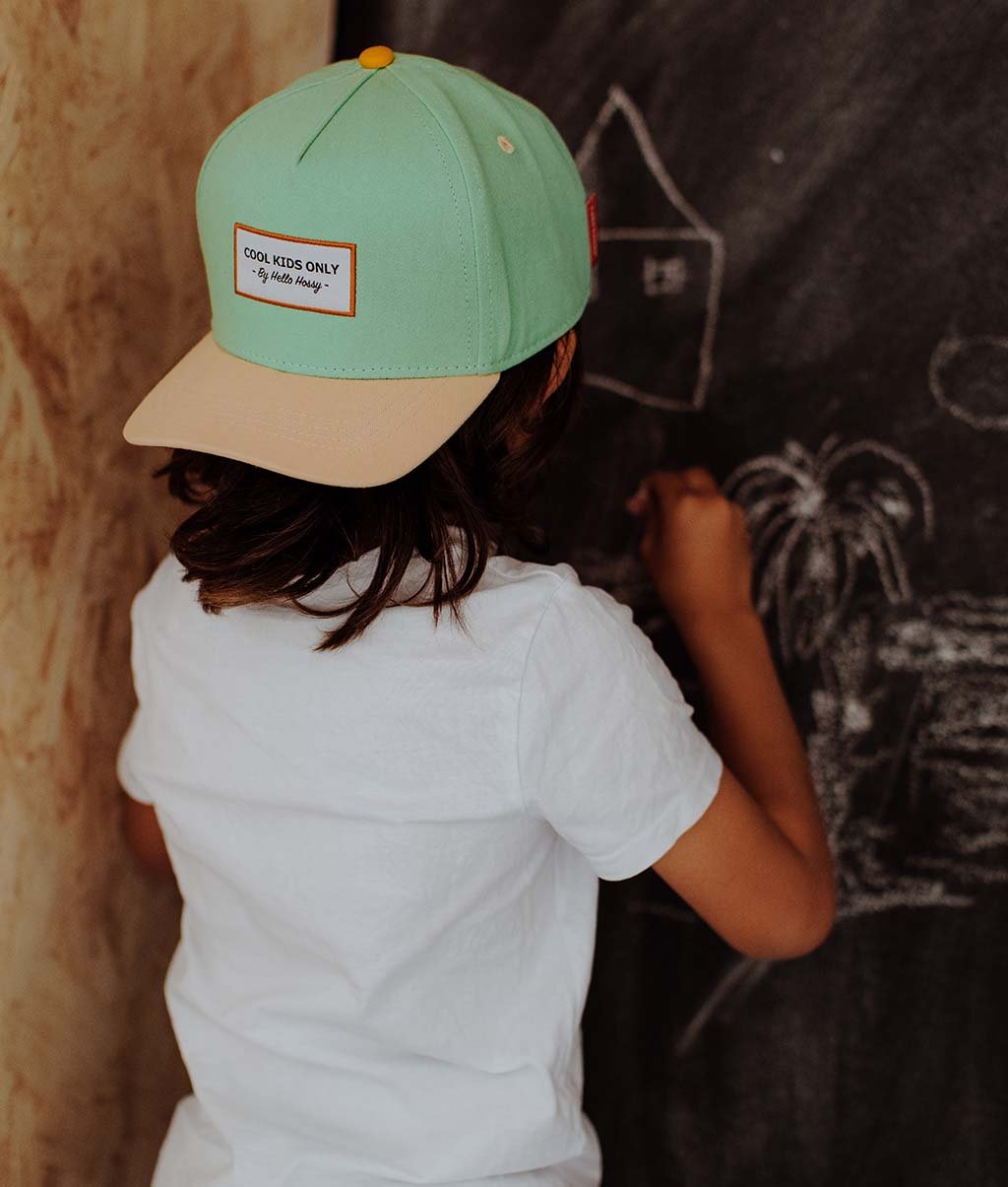 Cappellino bambini Mini Garden, visiera curva, 100% cotone biologico, certificata Oeko-Tex, da 9 mesi, Cool Kids Only !