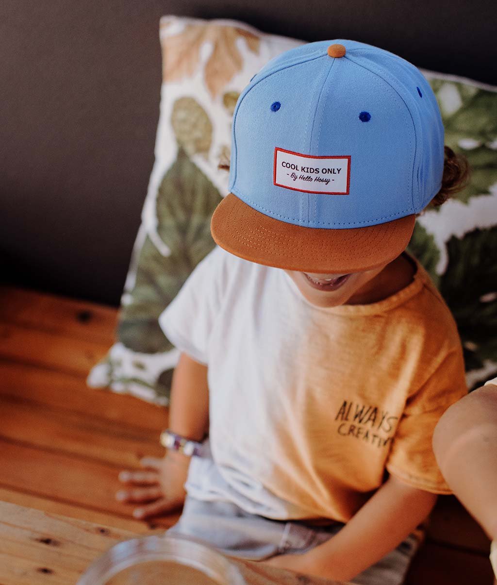 Cappellino Bambini Mini Jean, visiera piatta, 100% cotone biologico, certificato Oeko-Tex, dai 9 mesi, Cool Kids Only !