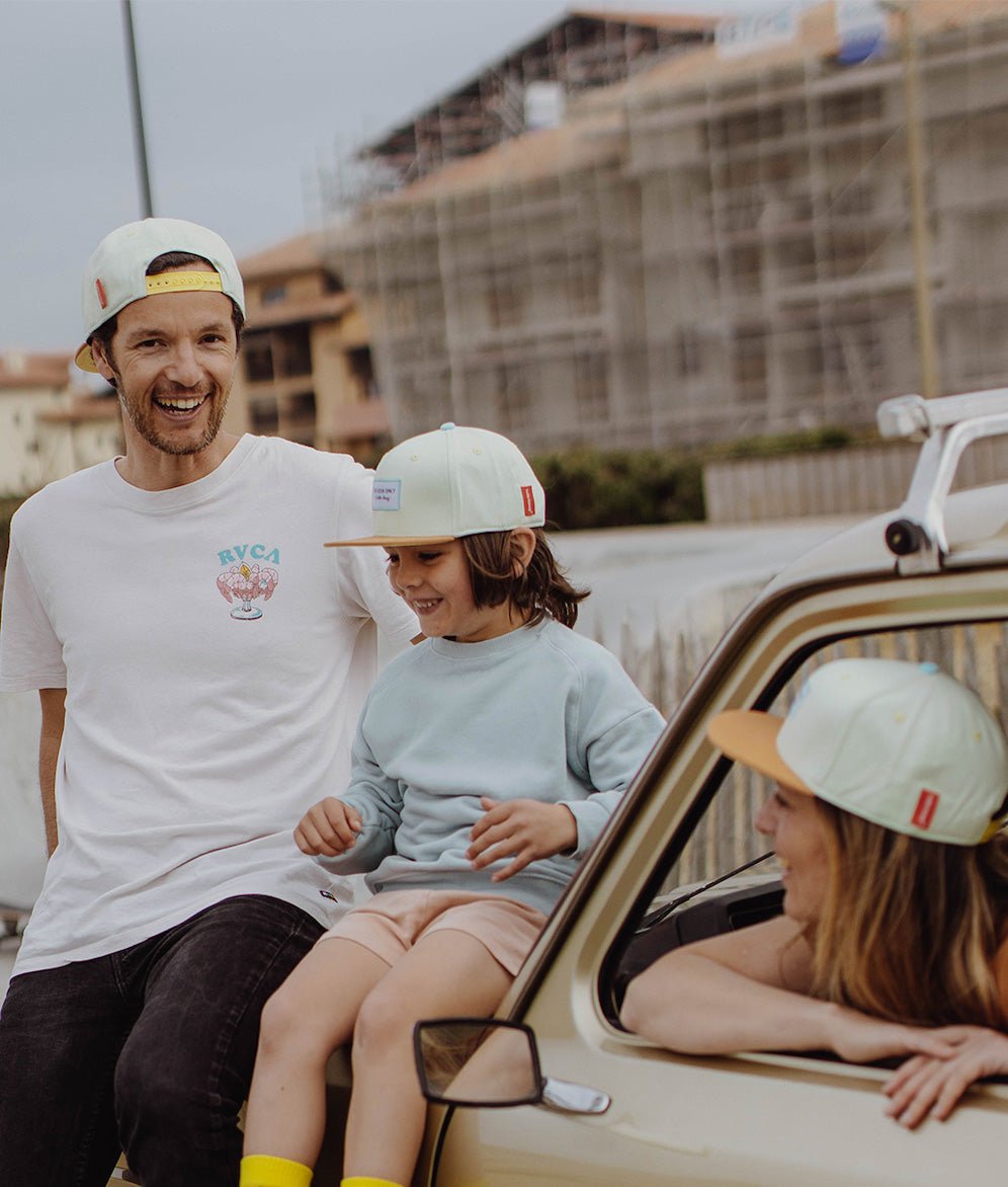 Cappellino genitori e bambini Mini Pistache, visiera piatta, matchy-matchy, 100% cotone biologico, dai 9 mesi, Cool Kids Only!