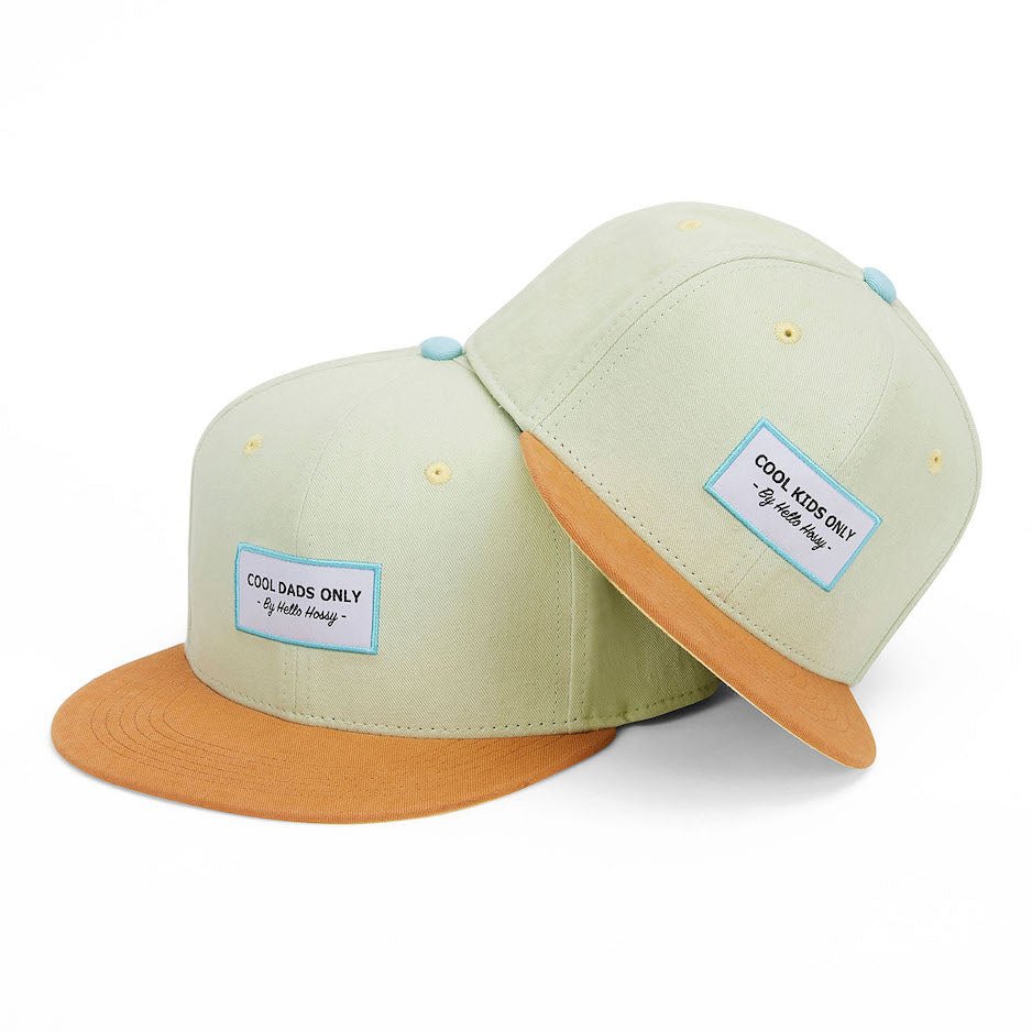 Cappellino genitori e bambini Mini Pistache, visiera piatta, matchy-matchy, 100% cotone biologico, dai 9 mesi, Cool Kids Only!