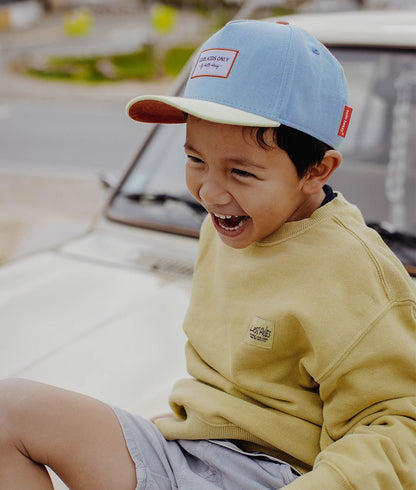 Cappellino Bambini Mini Water, visiera curva, 100% cotone biologico, certificato Oeko-Tex, da 9 mesi, Cool Kids Only!