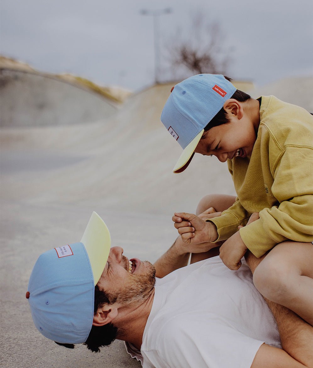 Cappellino genitori e bambini Mini Water, visiera curva, matchy-matchy, 100% cotone biologico, dai 9 mesi, Cool Kids Only !