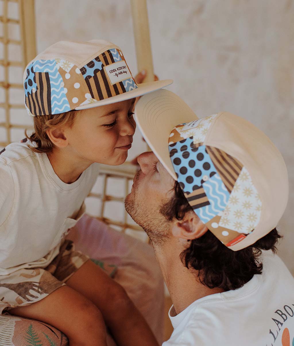 Cappellino genitori e bambini Patchwork, visiera piatta, matchy-matchy, eco-responsabile, dai 9 mesi, Cool Kids Only !