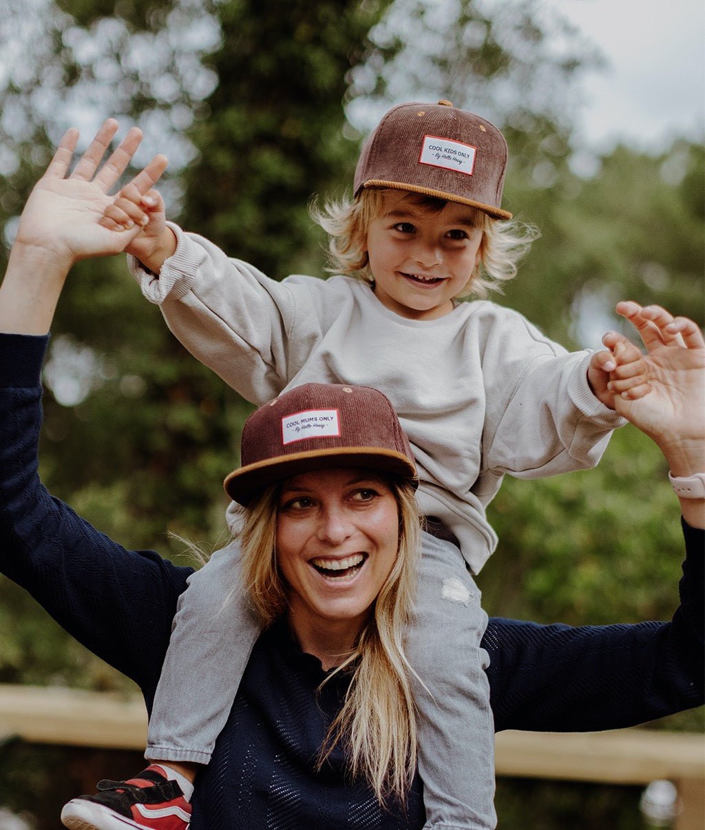Cappellino Genitori e Bambini Sweet Brownie, visiera piatta, velluto, matchy-matchy, da 9 mesi, Cool Kids Only !