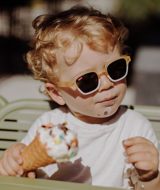 Occhiali da sole bambini Mini Edie, colorati, lenti categoria 3, UV400, lenti polarizzate, da 2 anni, Cool Kids Only !