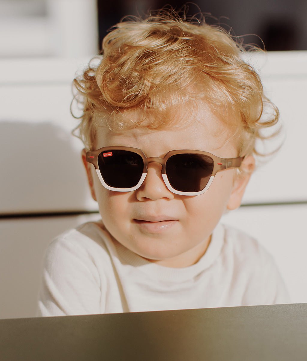 Occhiali da sole bambini Mini Jimmy, colorati, lenti categoria 3, UV400, lenti polarizzate, da 2 anni, Cool Kids Only !